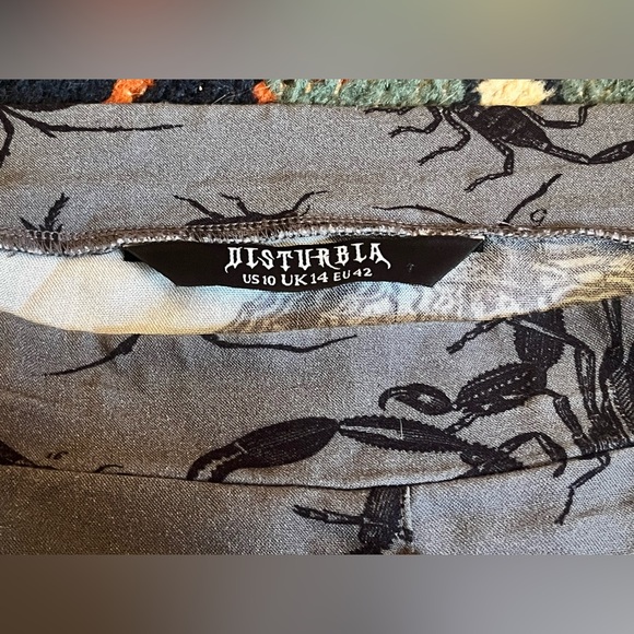 Disturbia PARASITE MIDI SKIRT 10 - buttons & arthropods - Picture 4 of 7